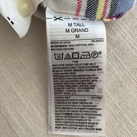 NWOT Gap plaid button down shirt - Picture 5 of 5